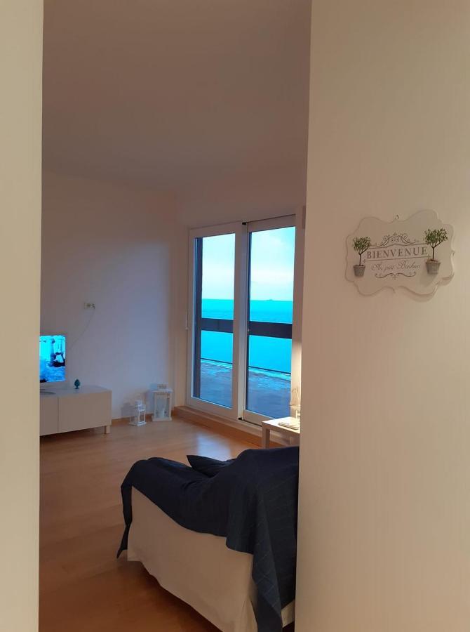 Attico Suite Spiaggia Bari Bagian luar foto