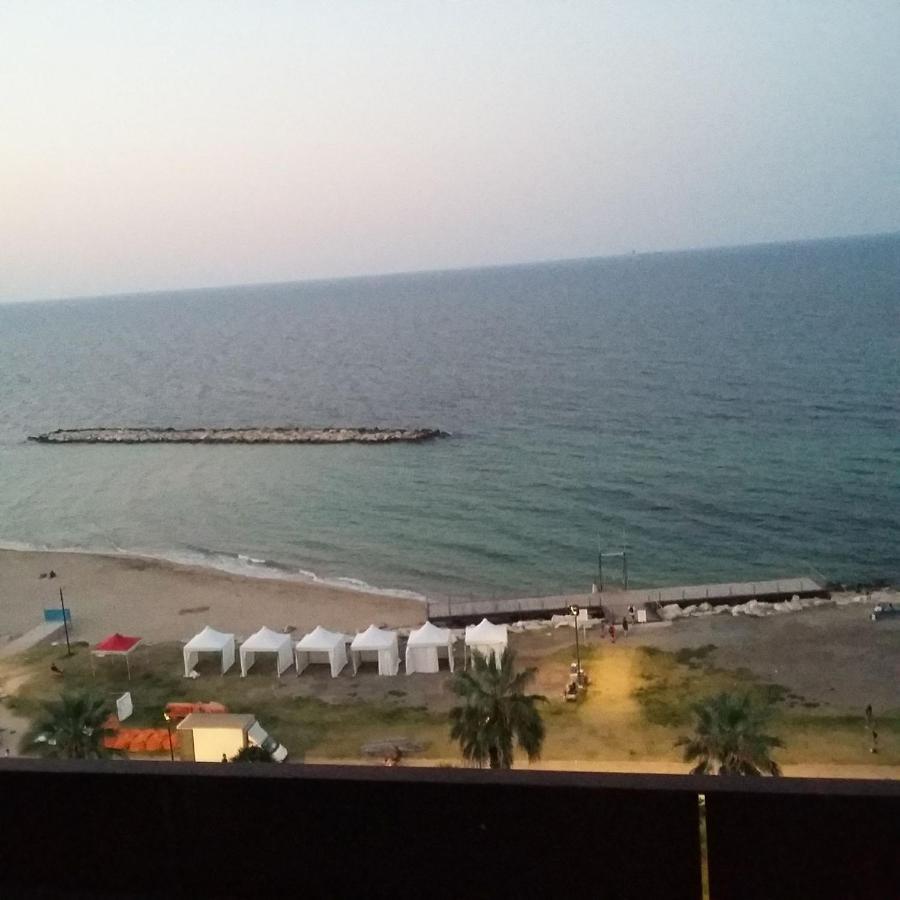 Attico Suite Spiaggia Bari Bagian luar foto