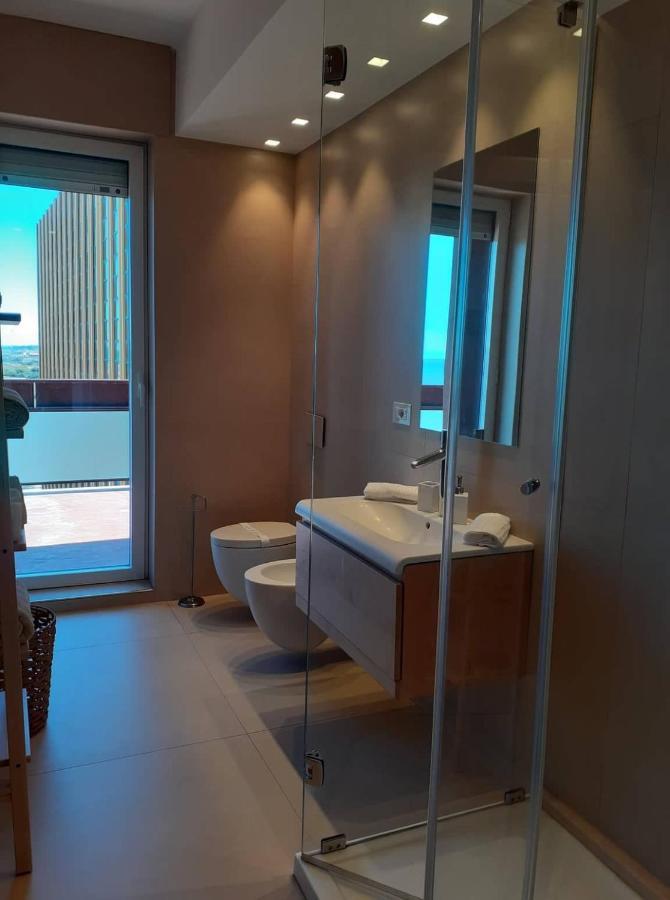 Attico Suite Spiaggia Bari Bagian luar foto