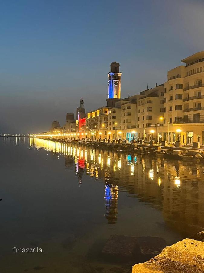 Attico Suite Spiaggia Bari Bagian luar foto